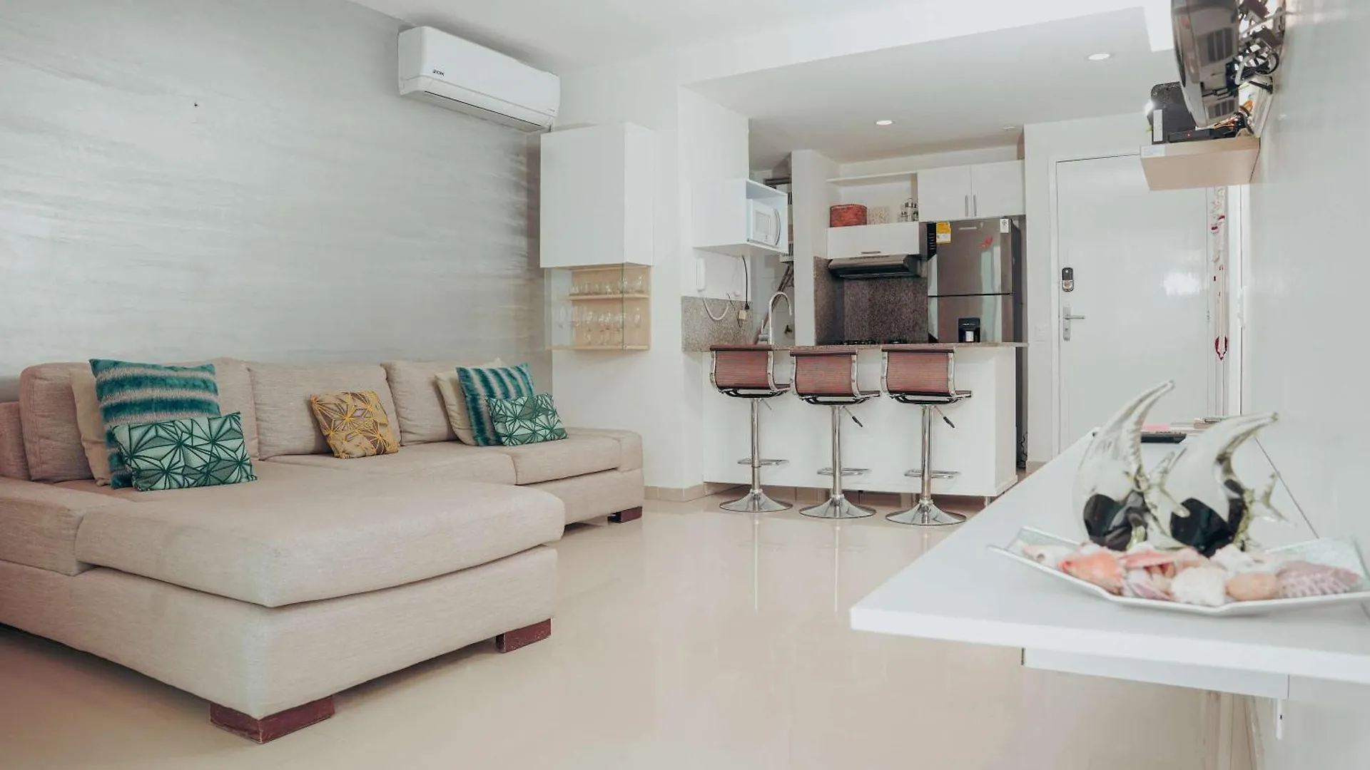 Apartamento Moderno Con Acceso A La Playa En Morros Cartagena Colombia