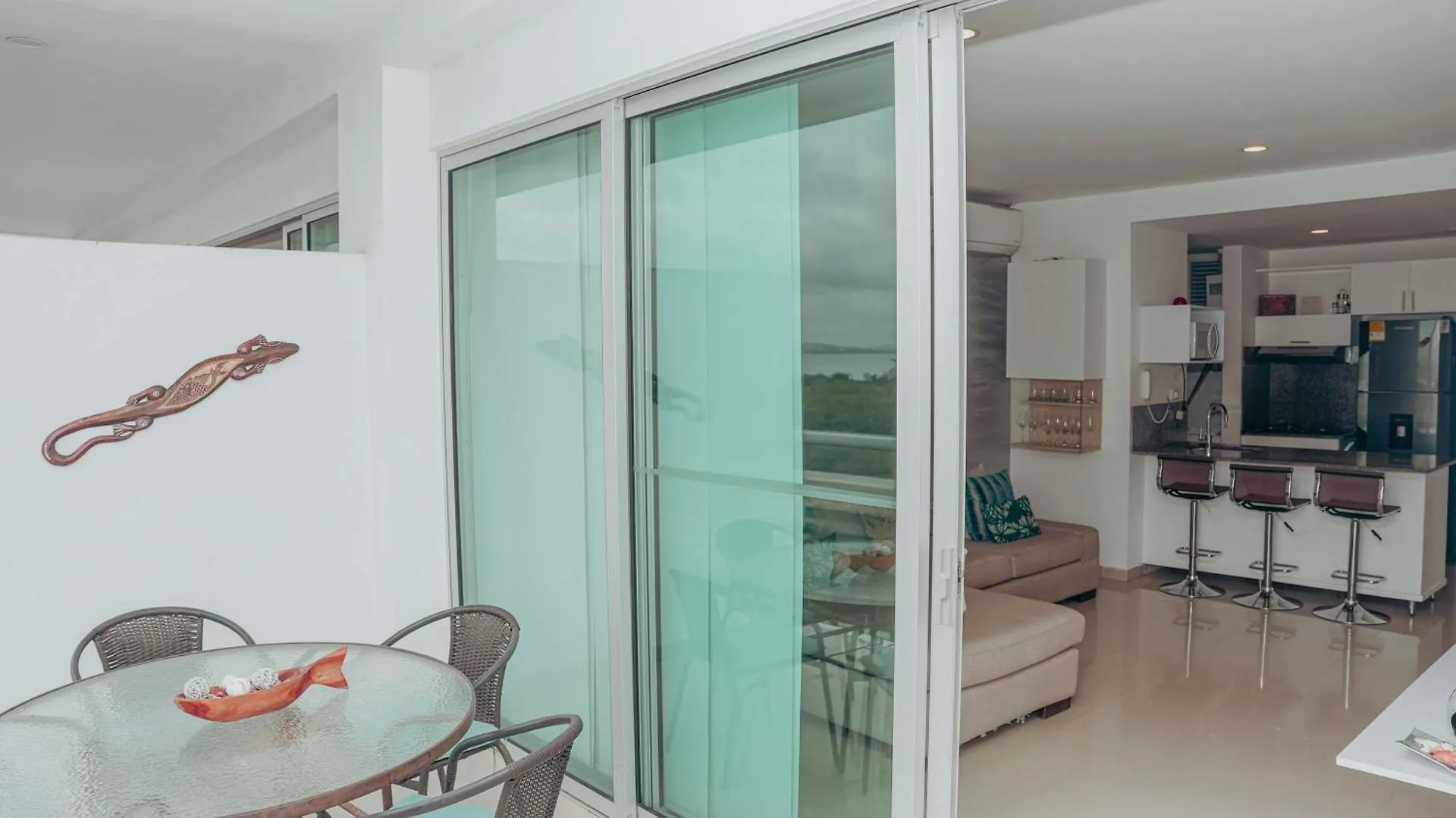 Apartamento Moderno Con Acceso A La Playa En Morros Cartagena Colombia